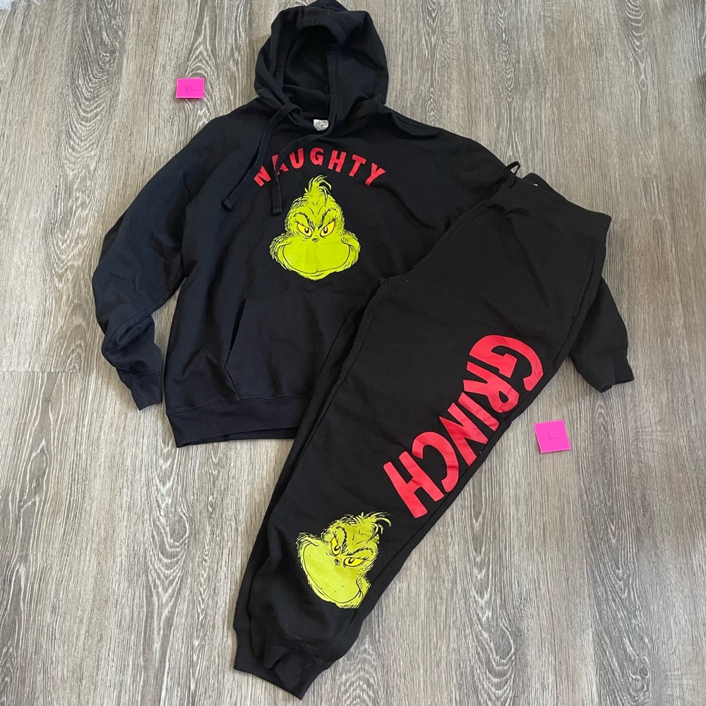 Grinch sweat suit